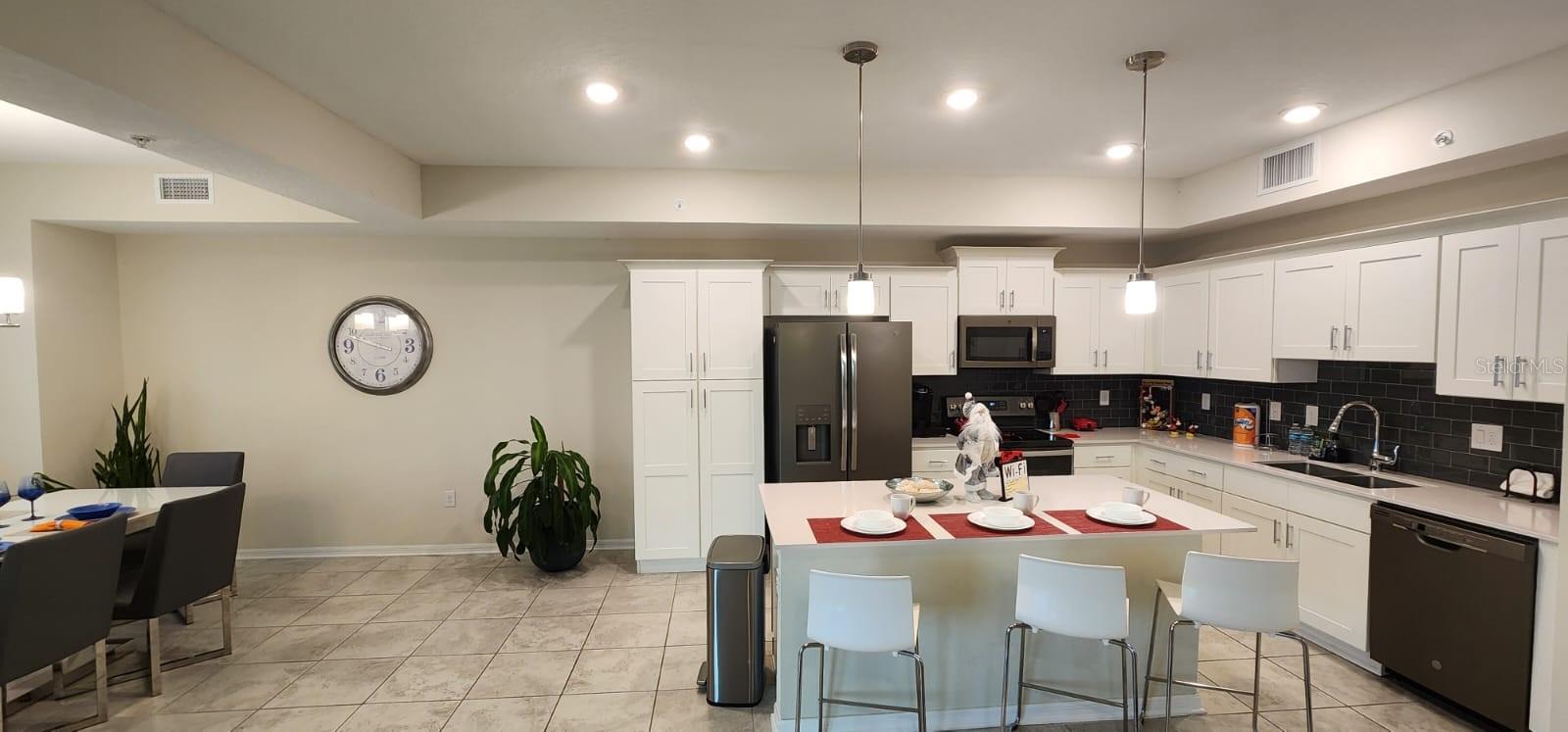 THE TERRACES AT STOREY LAKE CONDO 3 PH 12 - Residential