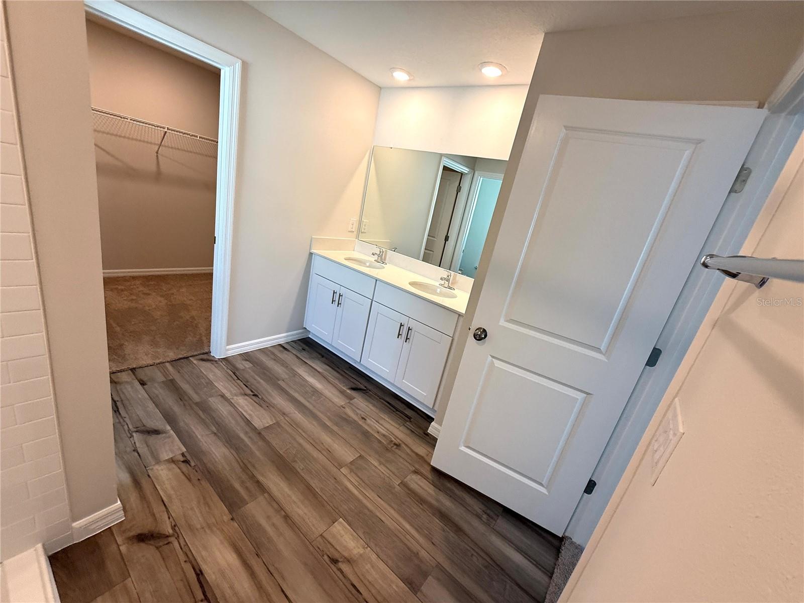 PASADENA RIDGE - Residential Lease