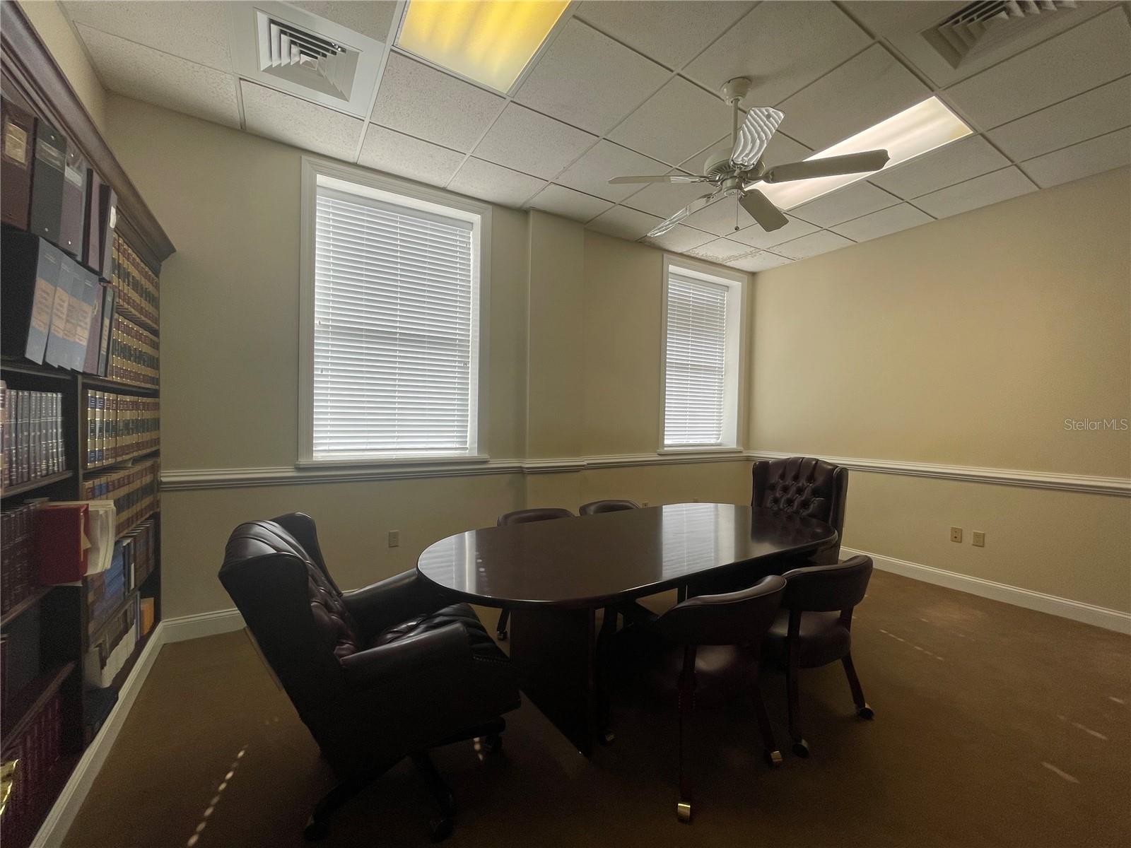 TAVARES - Commercial Lease