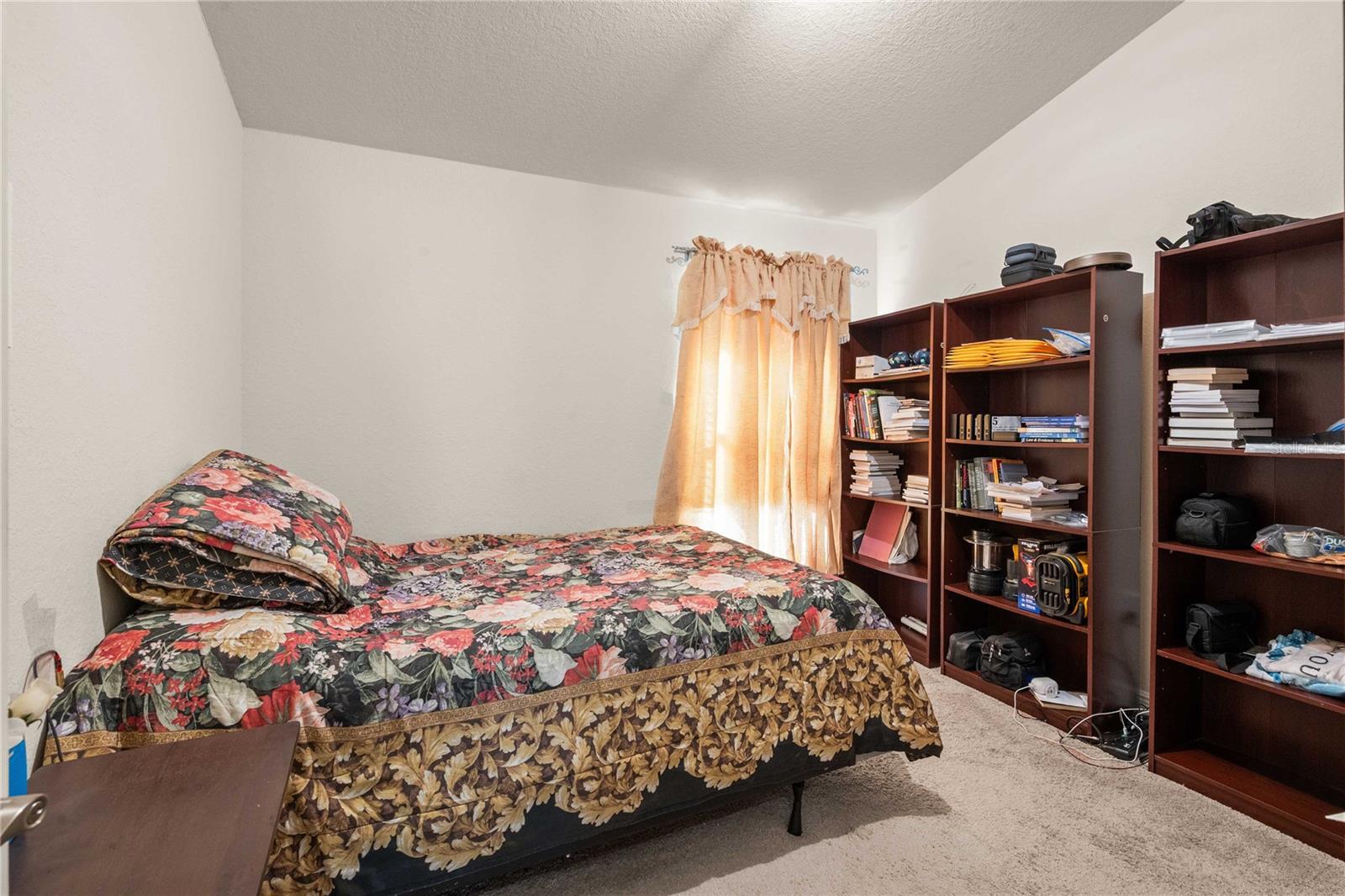 SHERMAN HILLS SEC 2 - Residential