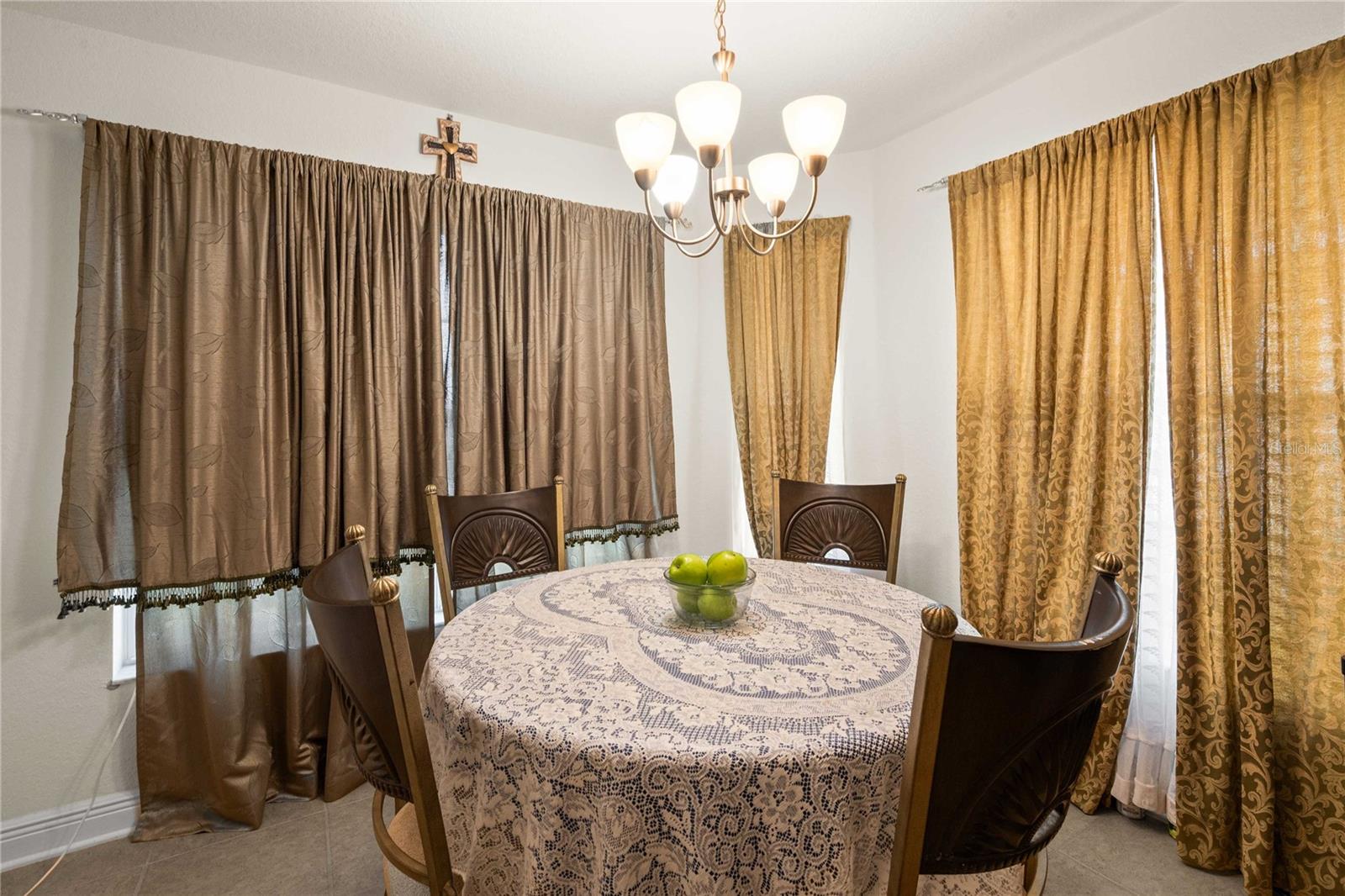 SHERMAN HILLS SEC 2 - Residential