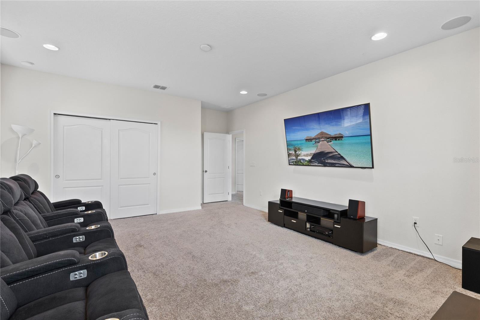 EAGLE CREEK - Residential