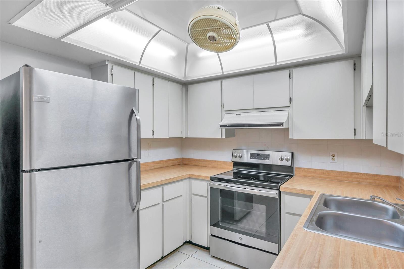 VILLA CONDO I - Residential