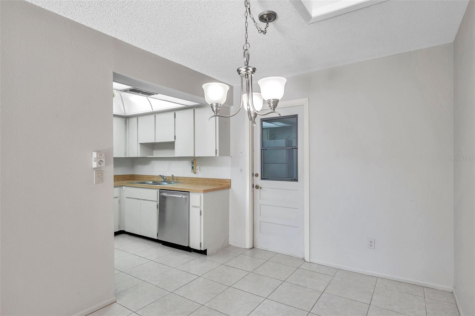 VILLA CONDO I - Residential