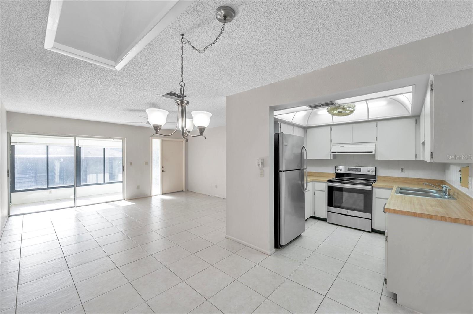 VILLA CONDO I - Residential