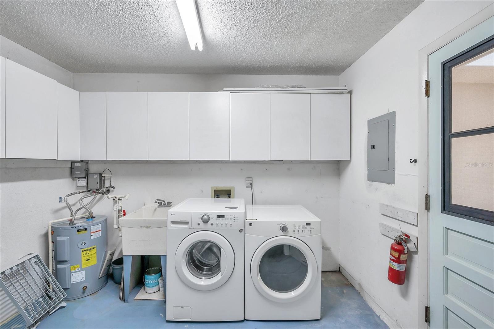 VILLA CONDO I - Residential