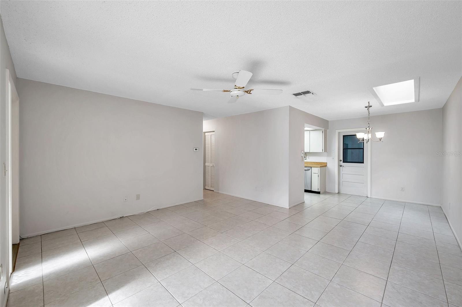 VILLA CONDO I - Residential