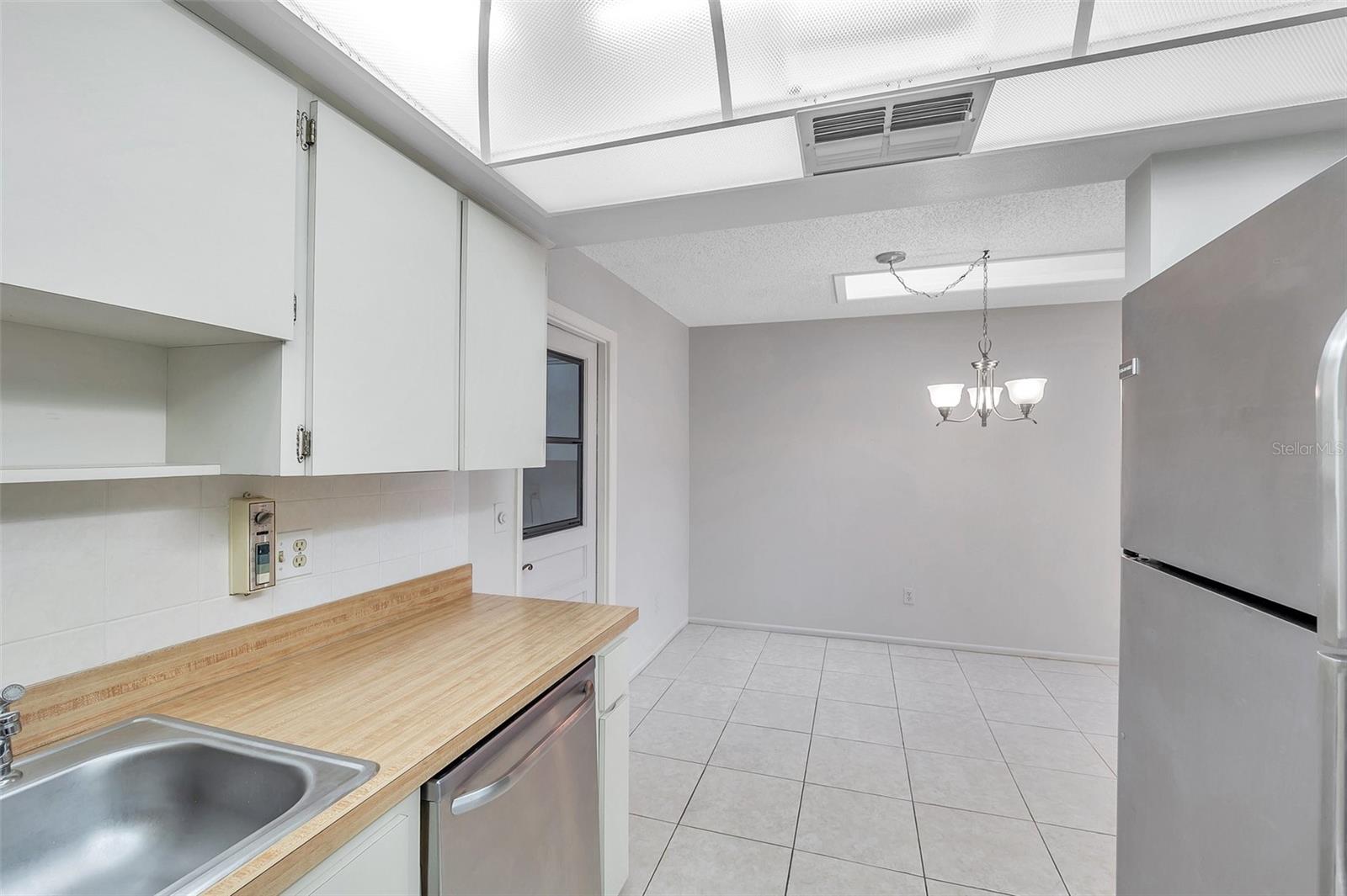 VILLA CONDO I - Residential