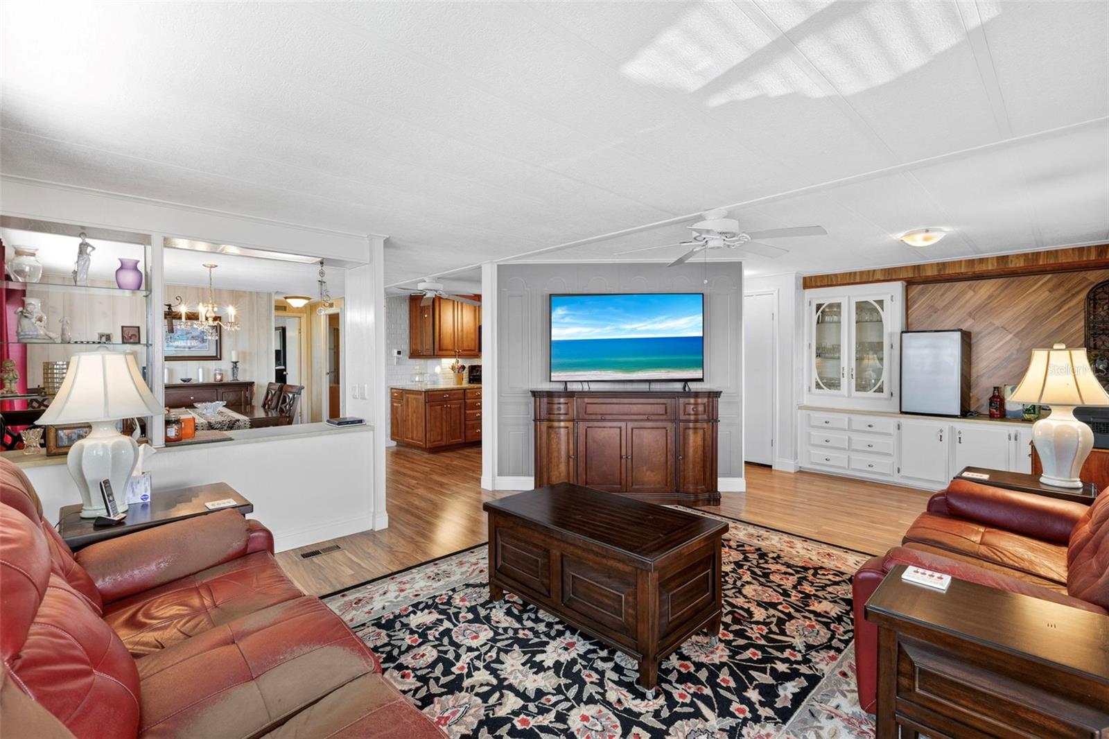 LA CASA MHP CO-OP - Residential