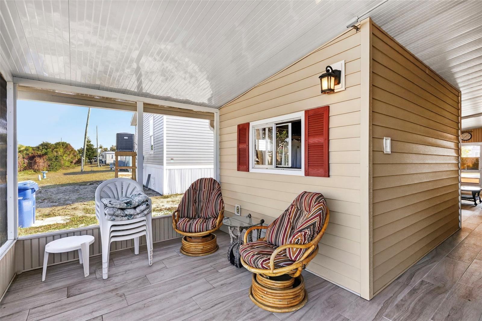 LA CASA MHP CO-OP - Residential