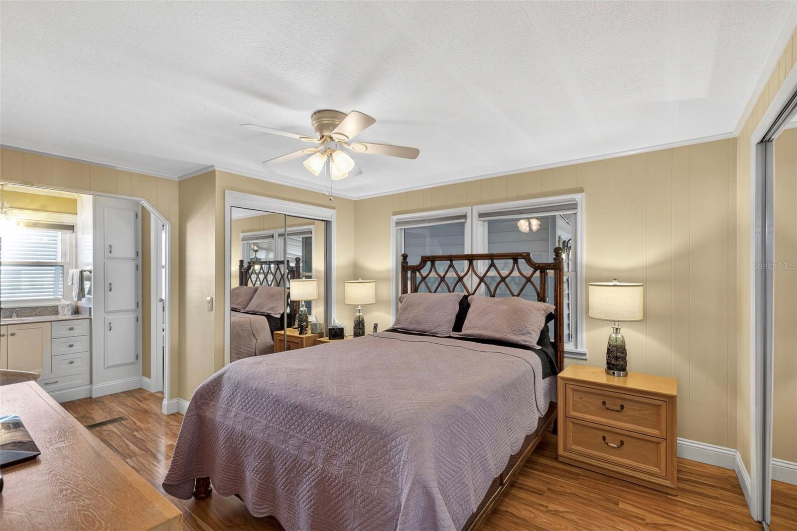 LA CASA MHP CO-OP - Residential