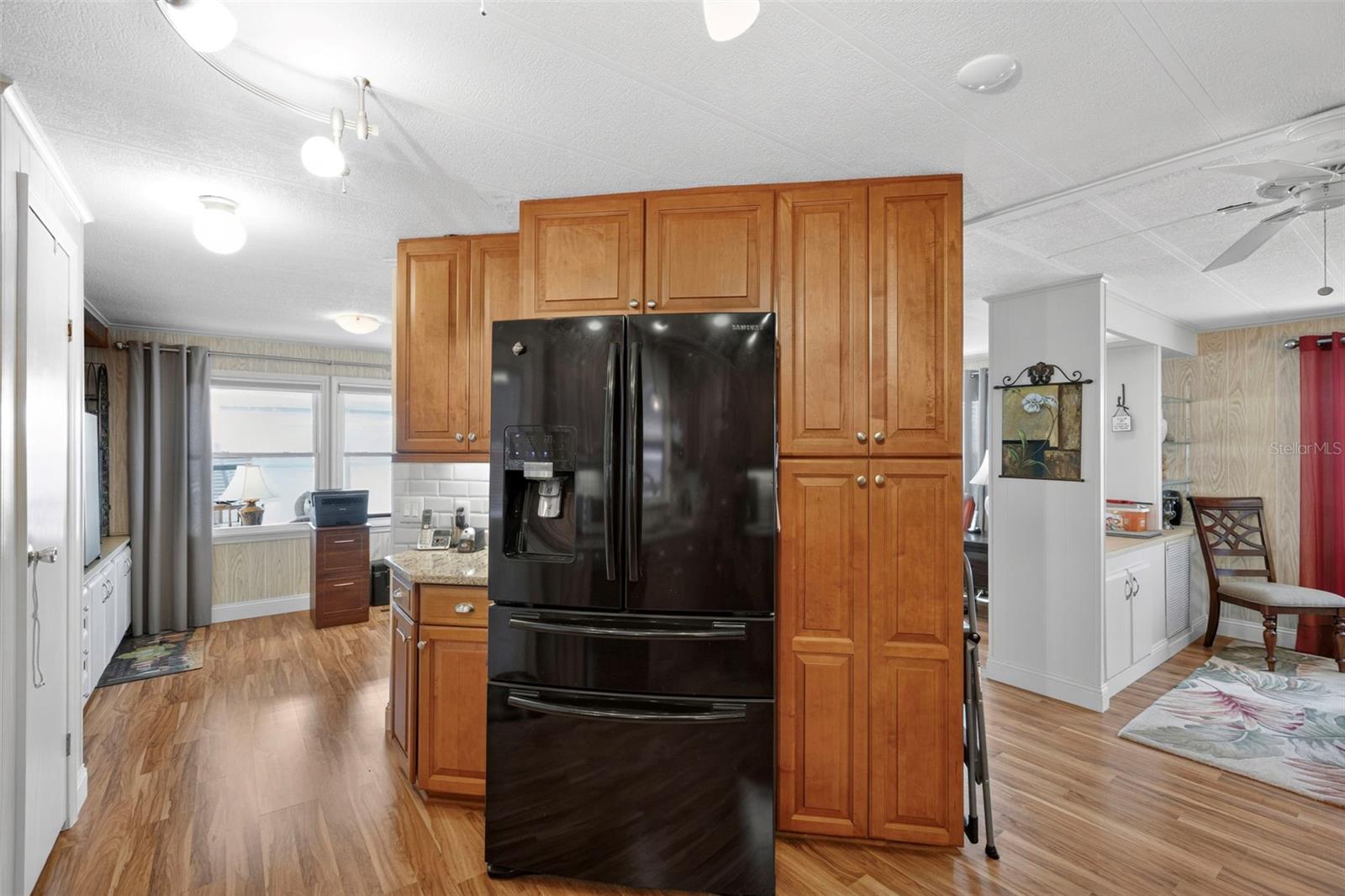 LA CASA MHP CO-OP - Residential