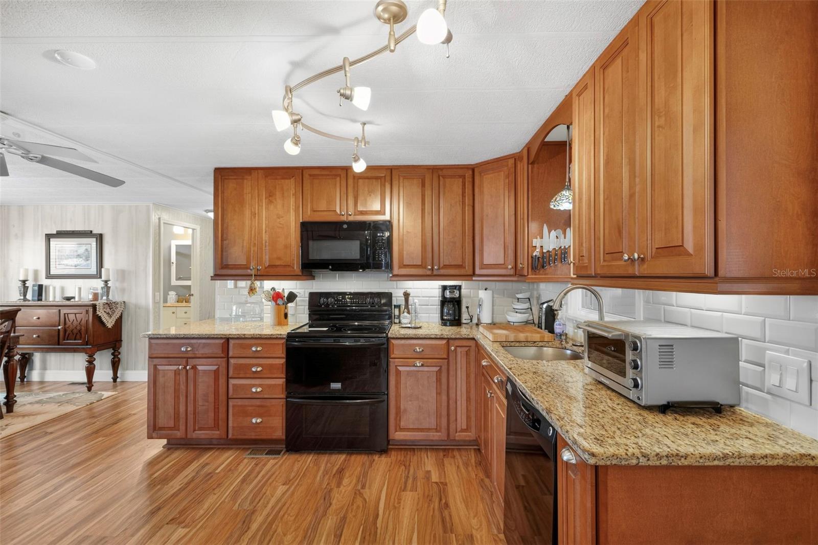 LA CASA MHP CO-OP - Residential