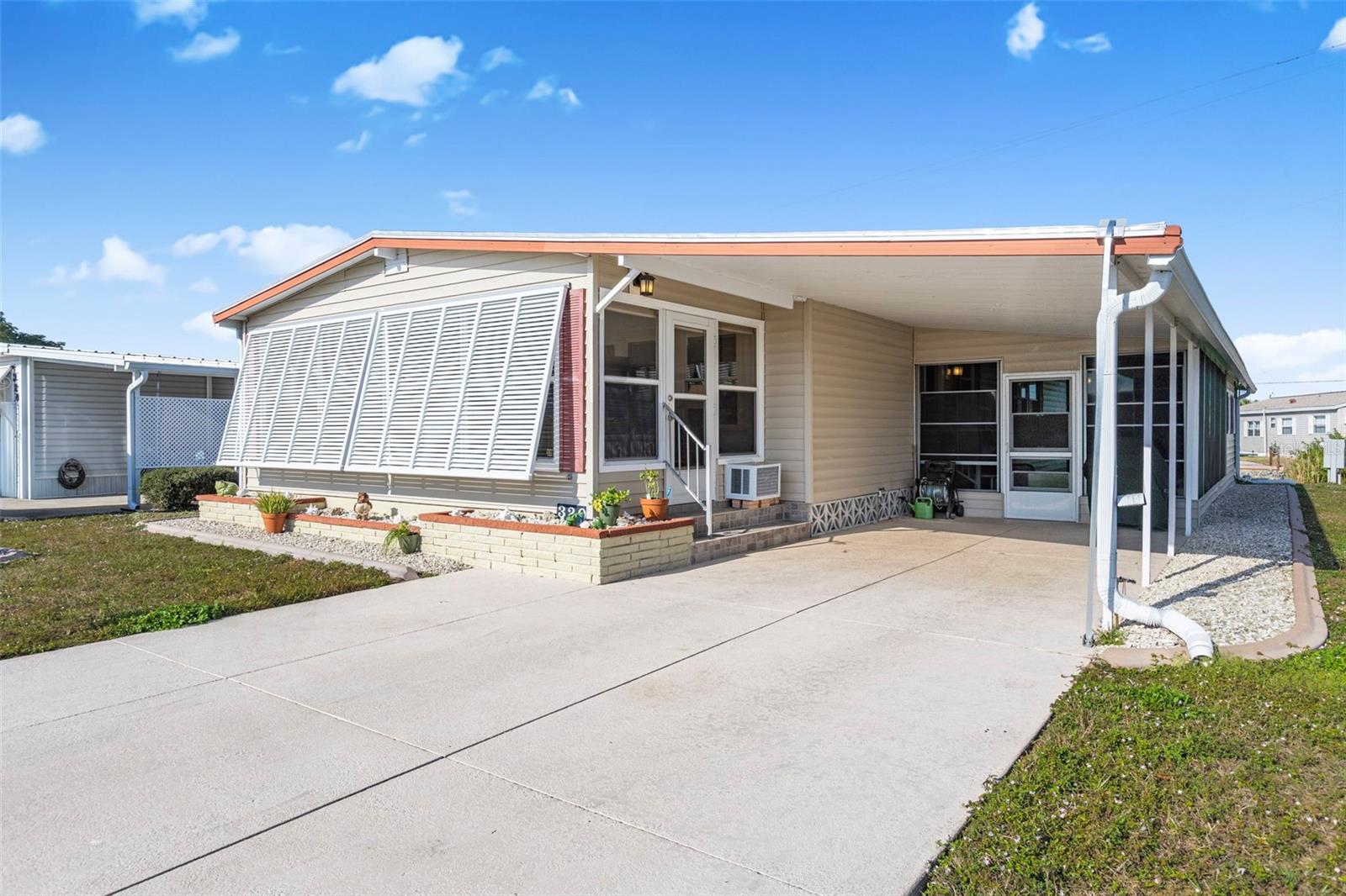 LA CASA MHP CO-OP - Residential