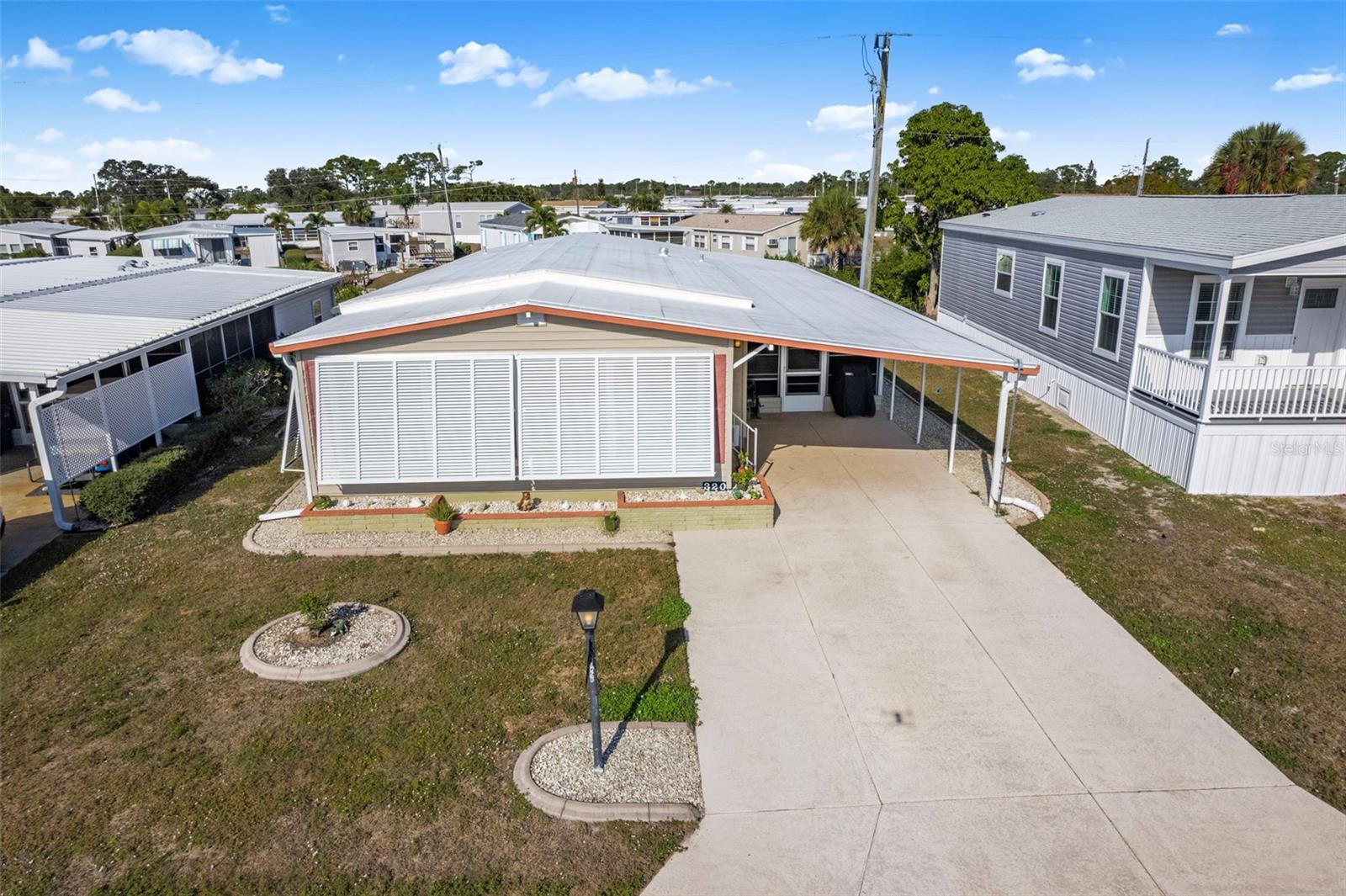 LA CASA MHP CO-OP - Residential