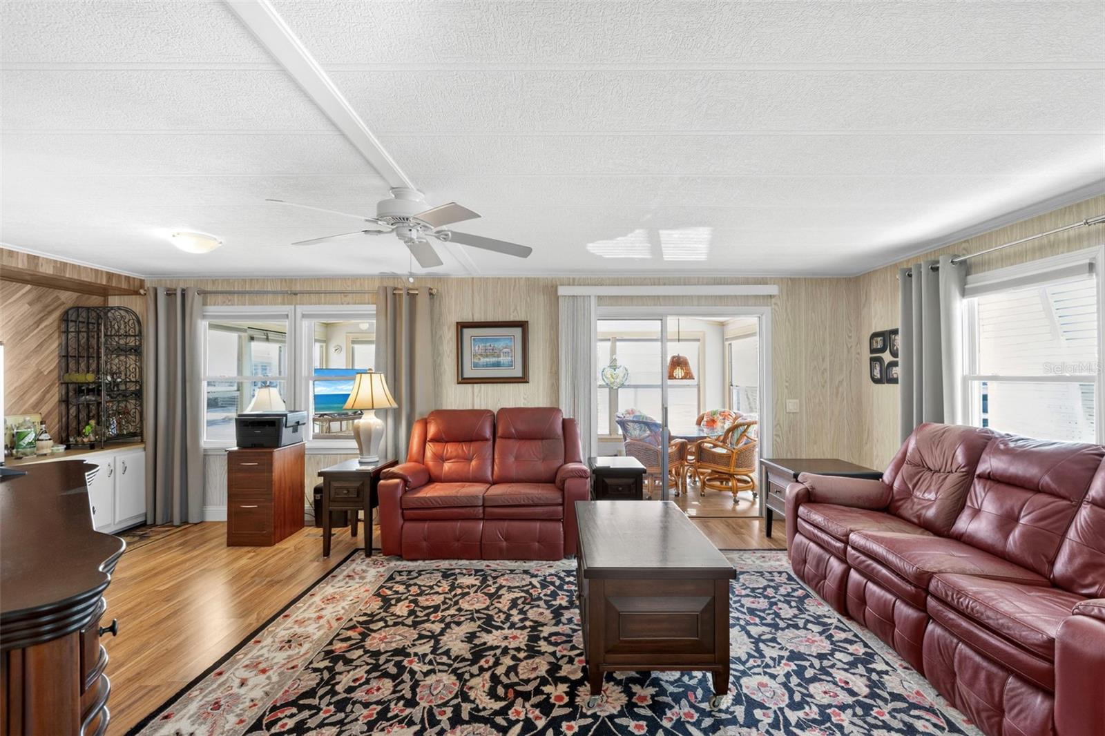 LA CASA MHP CO-OP - Residential