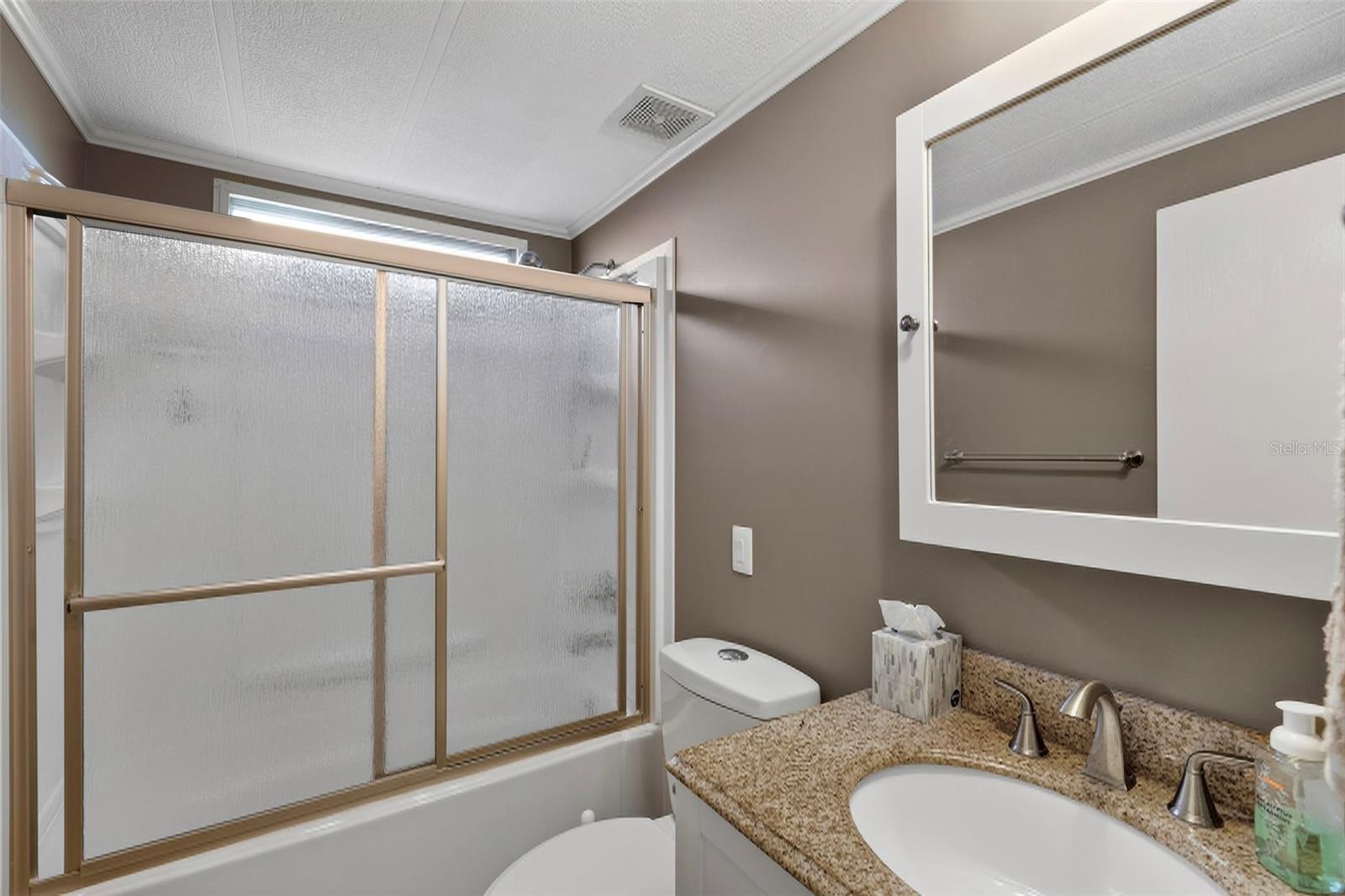 LA CASA MHP CO-OP - Residential