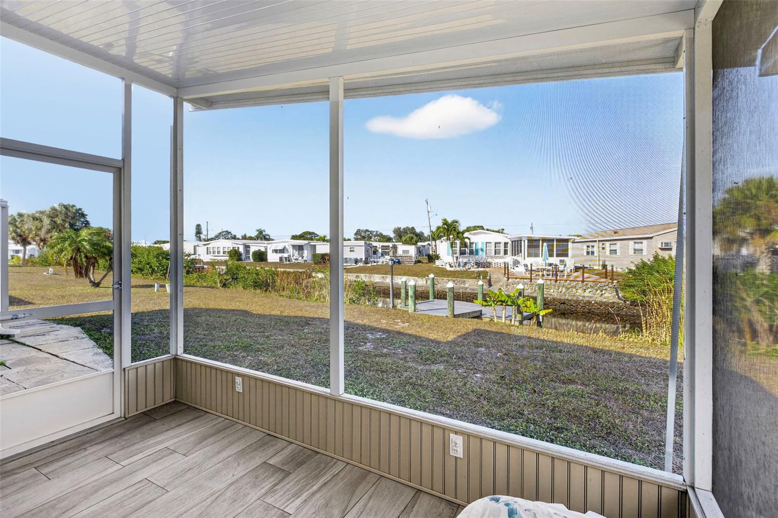 LA CASA MHP CO-OP - Residential