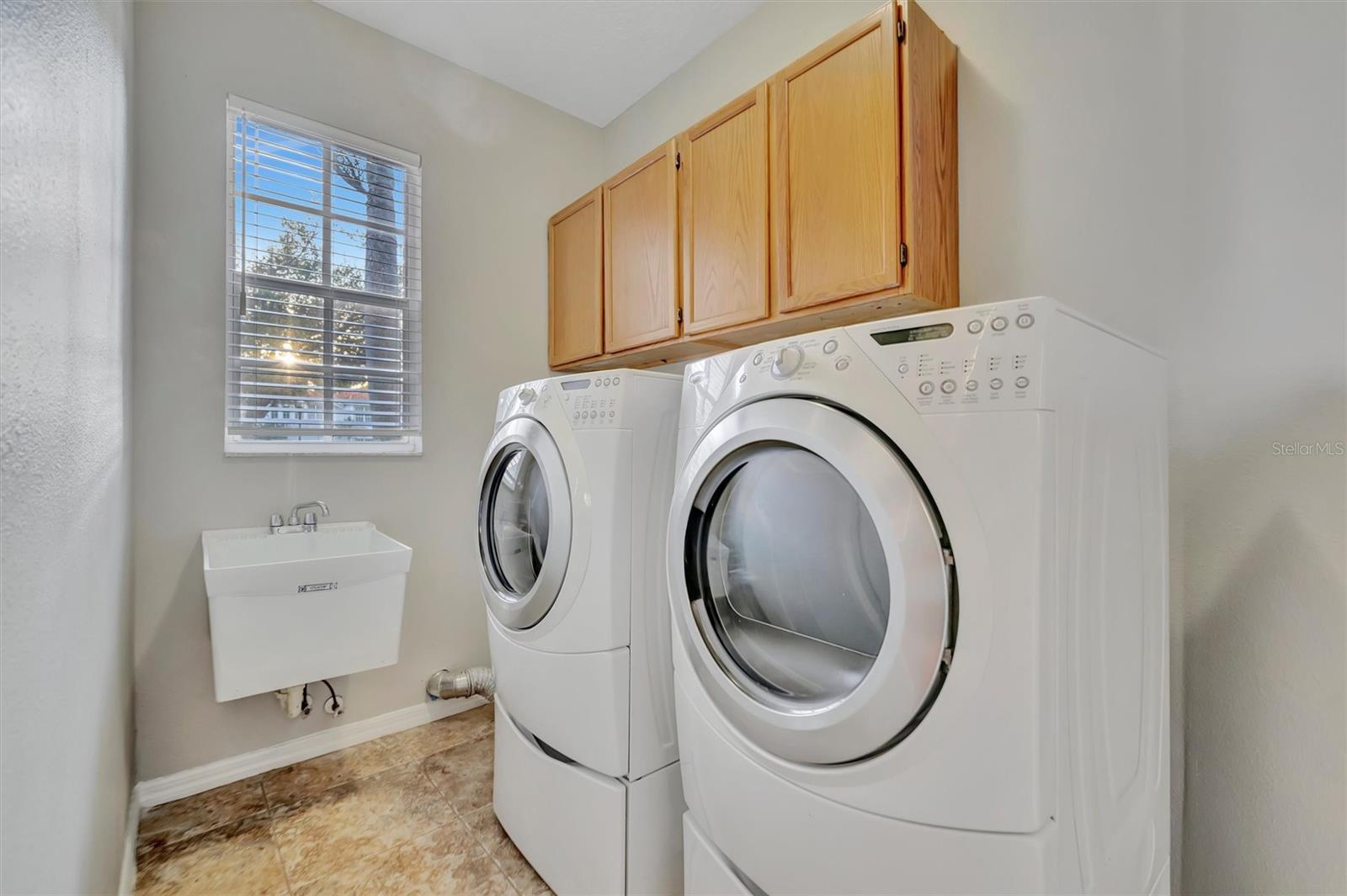 THE ESTATES AT WHITE TROUT LAK - Residential