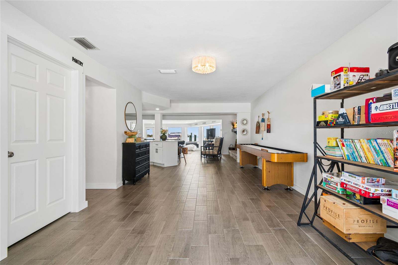 104 KLOSTERMAN ROAD W