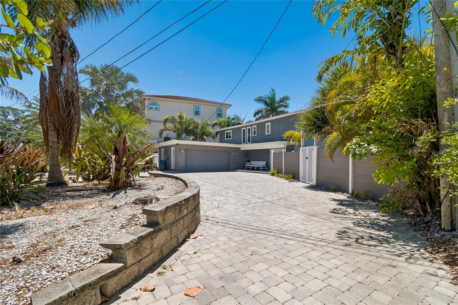 104 KLOSTERMAN ROAD W