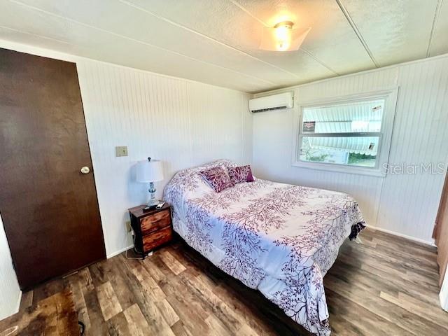 SENATE MANOR - Residential