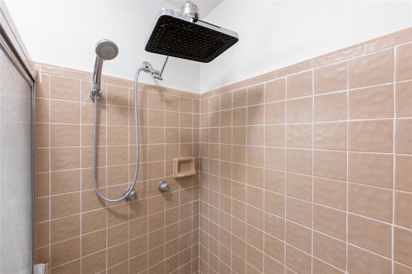 PRAIRIE POINTE - Residential