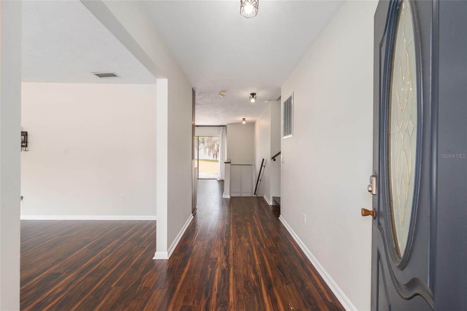 PRAIRIE POINTE - Residential