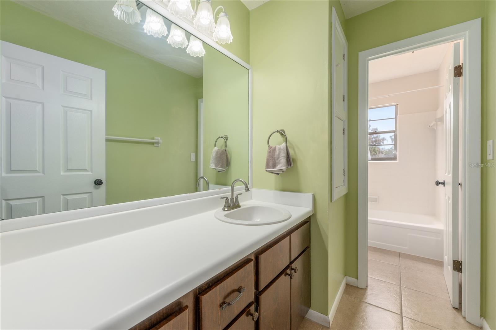 PRAIRIE POINTE - Residential