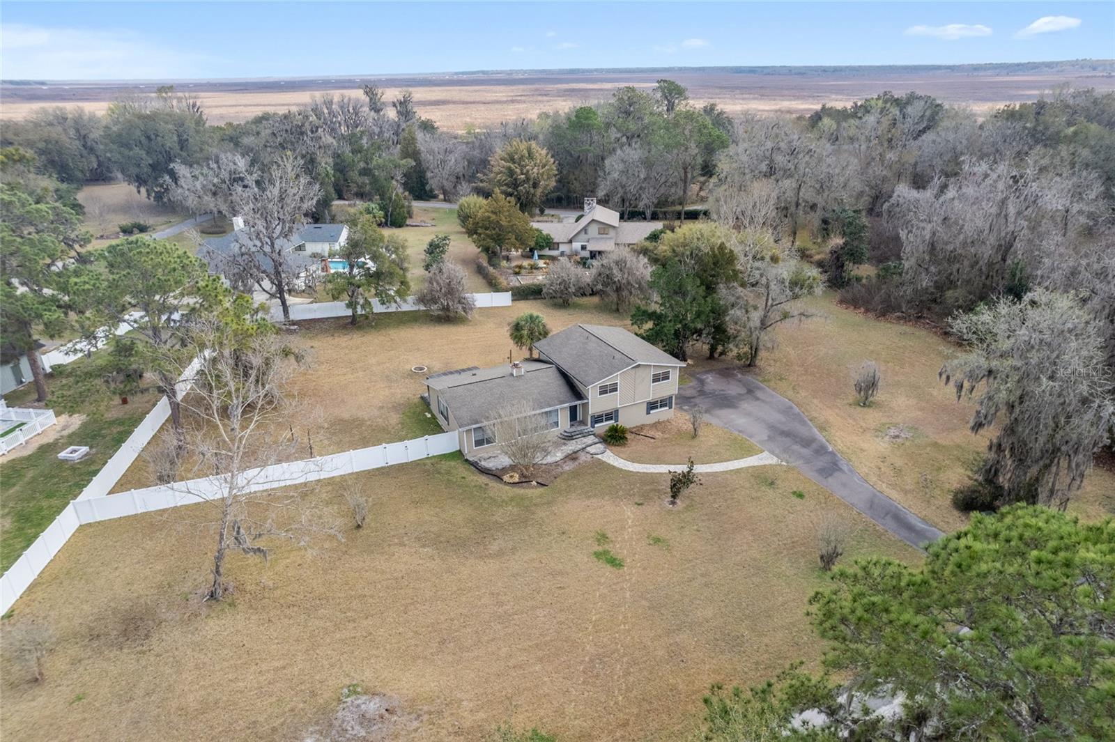 PRAIRIE POINTE - Residential