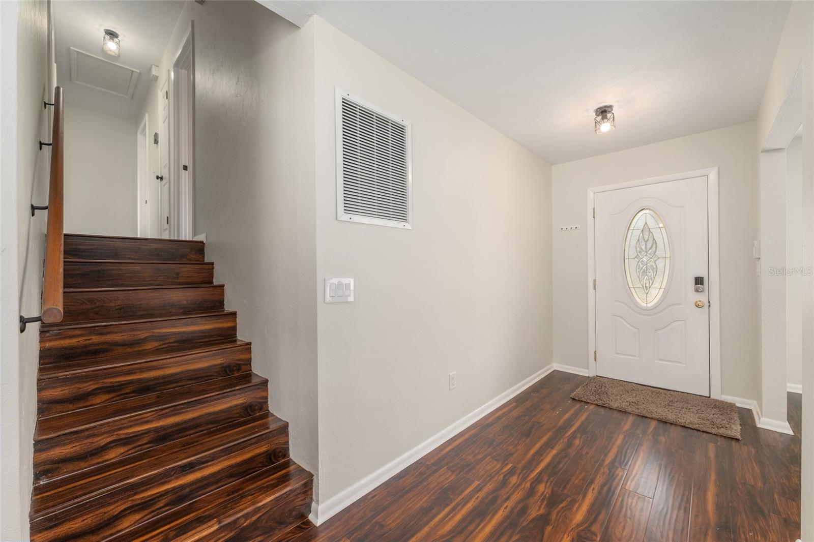 PRAIRIE POINTE - Residential