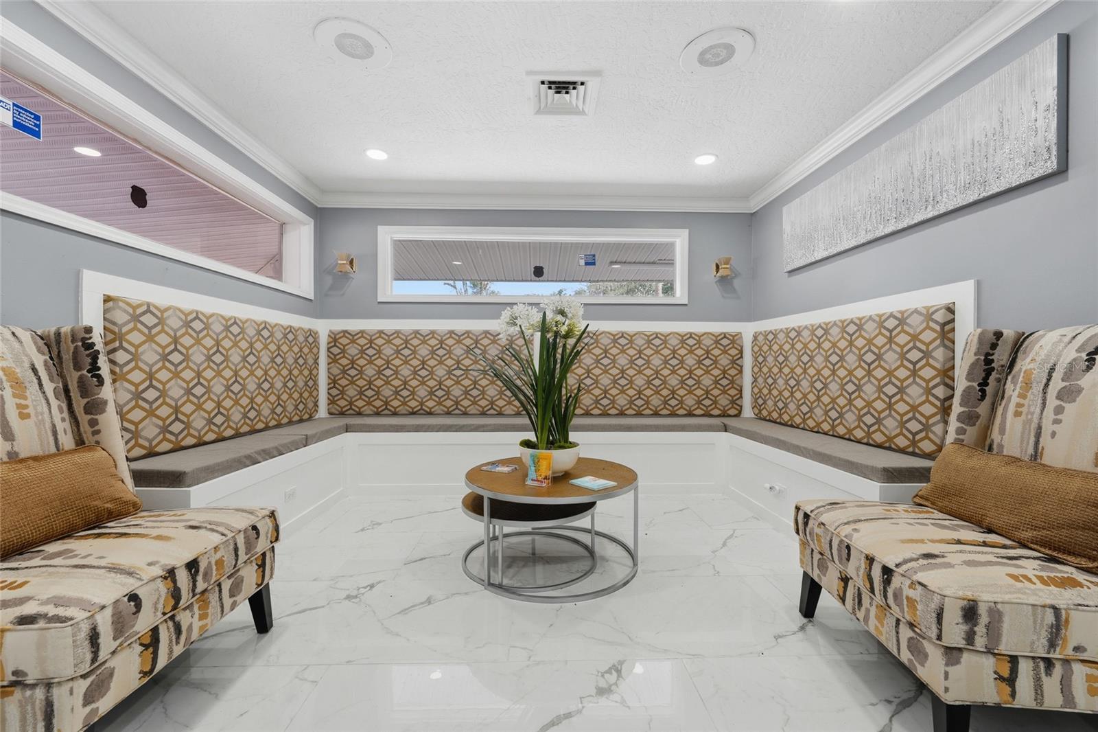 Search 3 2105 S PARK AVENUE