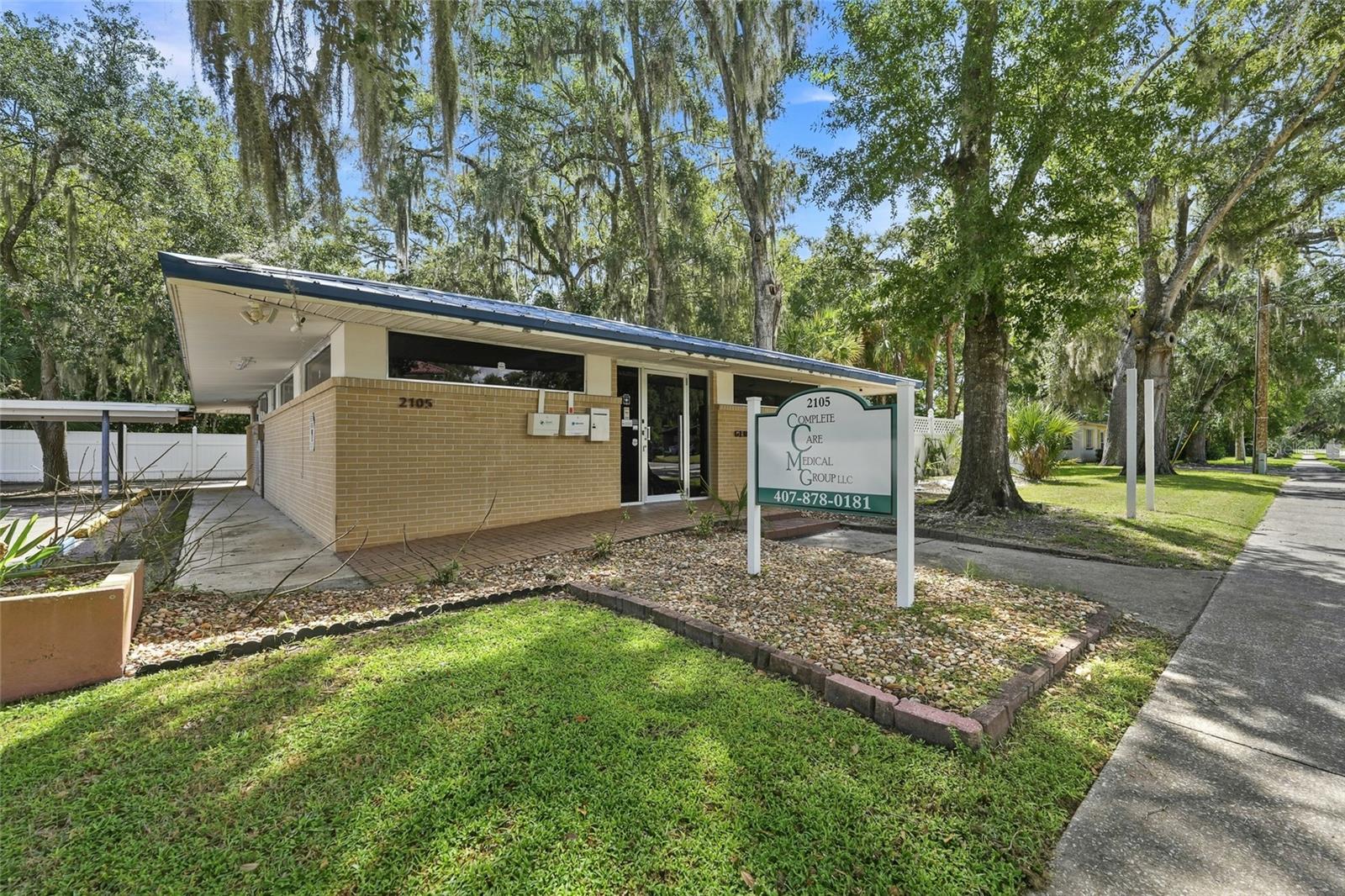 Search 1 2105 S PARK AVENUE