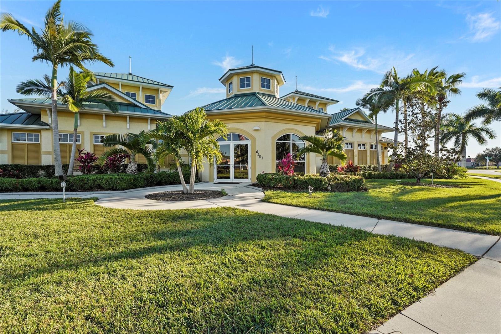 TALON BAY - Residential