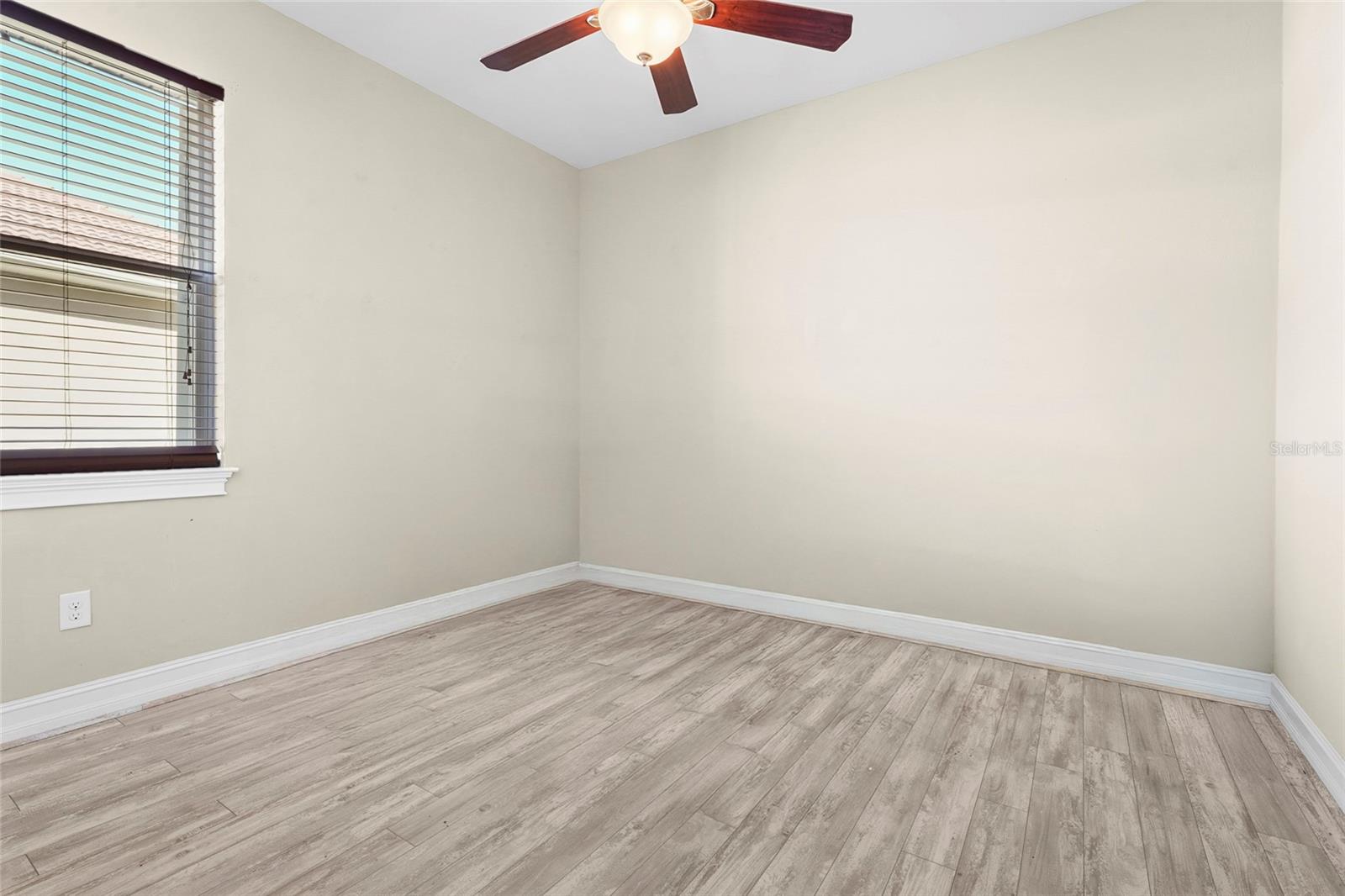 TALON BAY - Residential