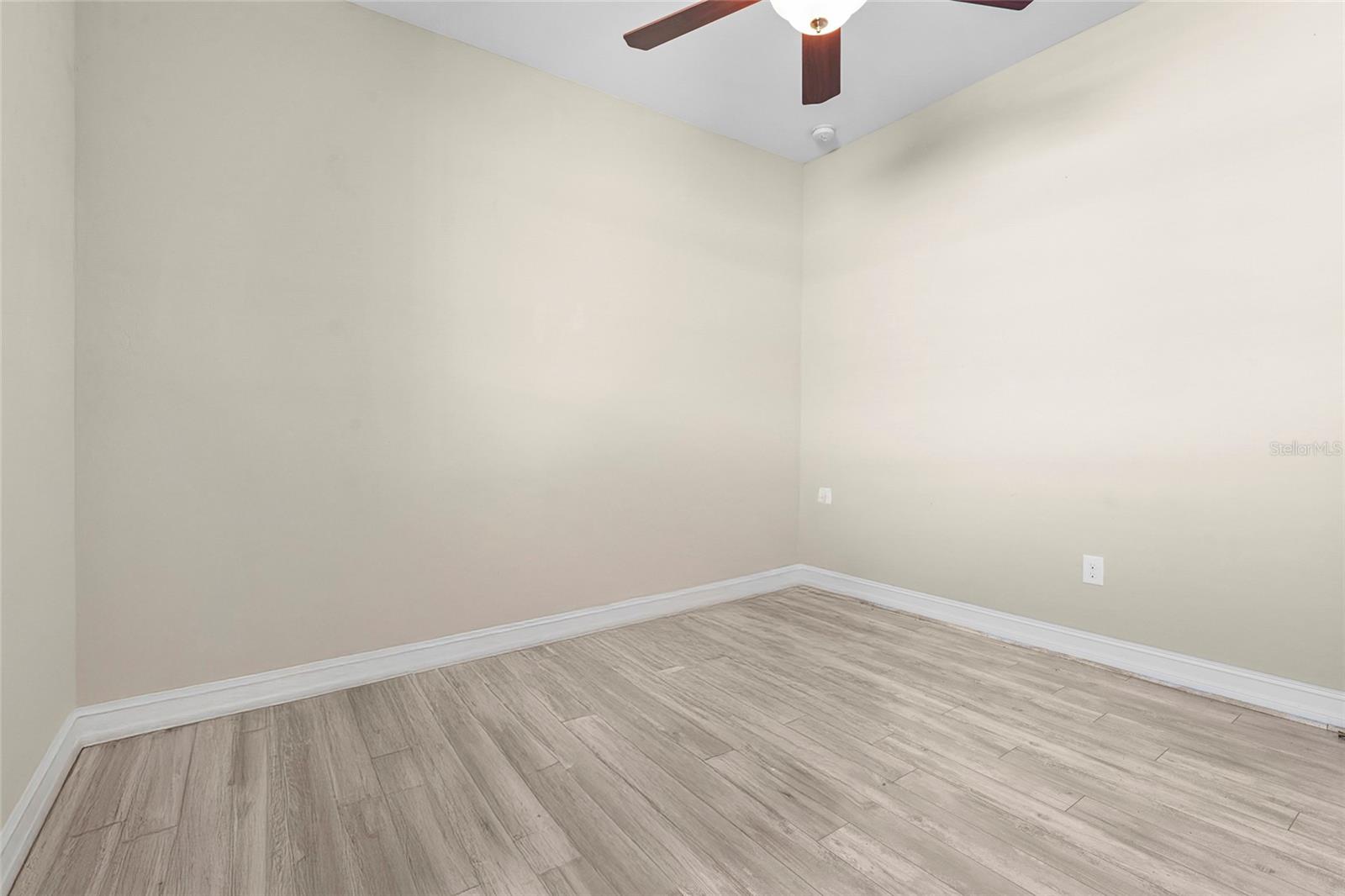 TALON BAY - Residential