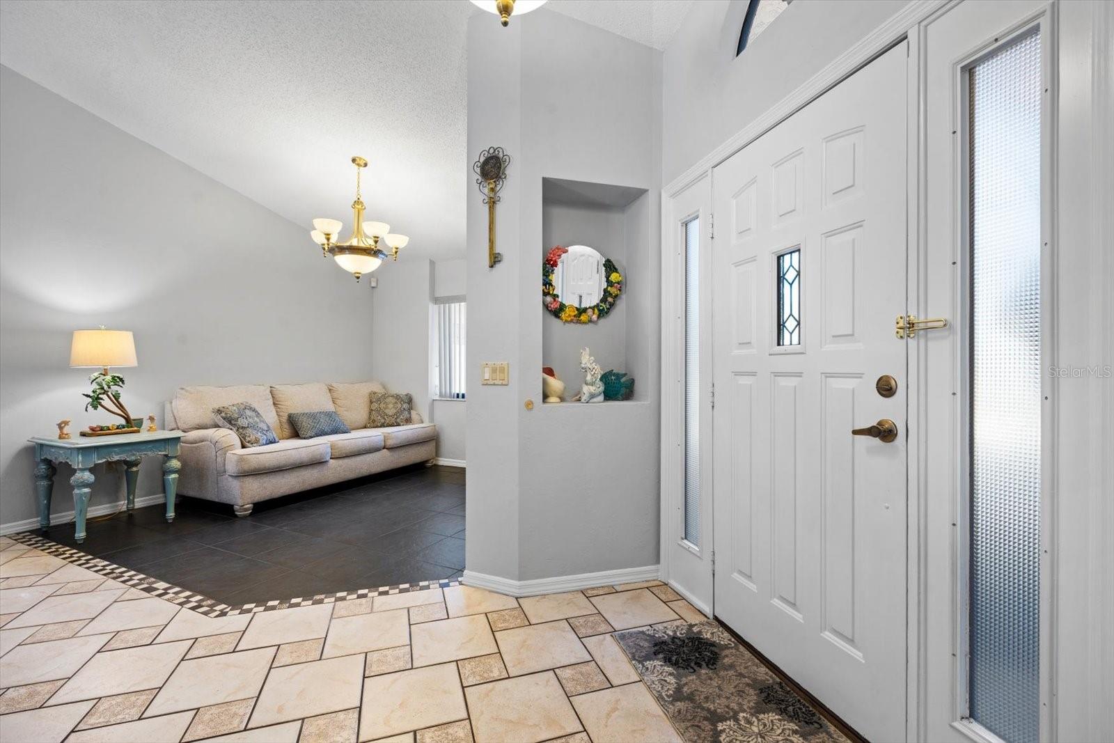 5 CIMMARON DRIVE