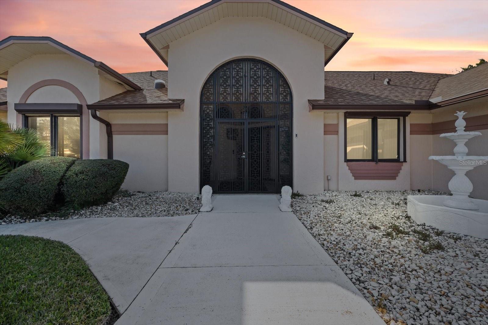 5 CIMMARON DRIVE