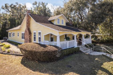 Photo of 25125 W Newberry Road, Newberry, FL 32669 (MLS # GC537138)