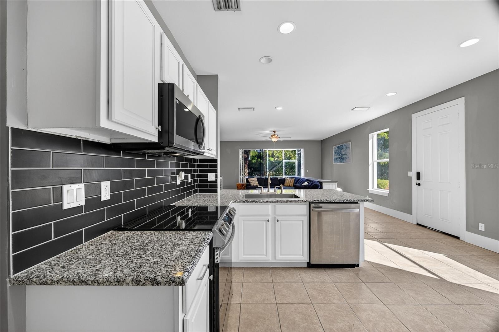 LAKEWOOD VILLAGE - Residential