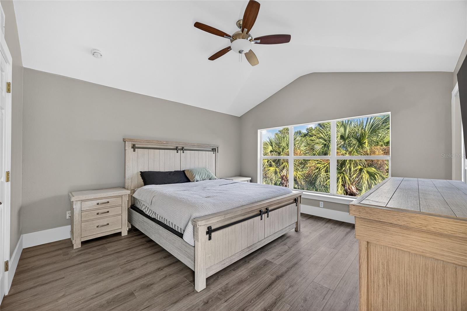 LAKEWOOD VILLAGE - Residential