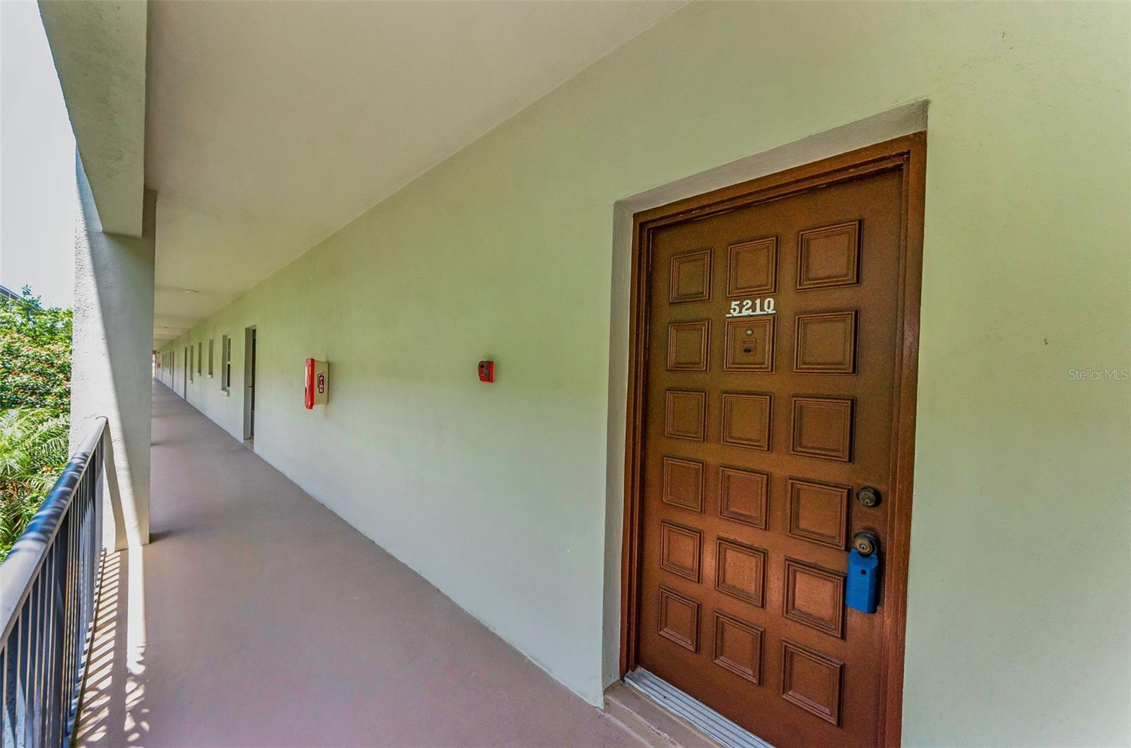 2700 BAYSHORE BOULEVARD 5210