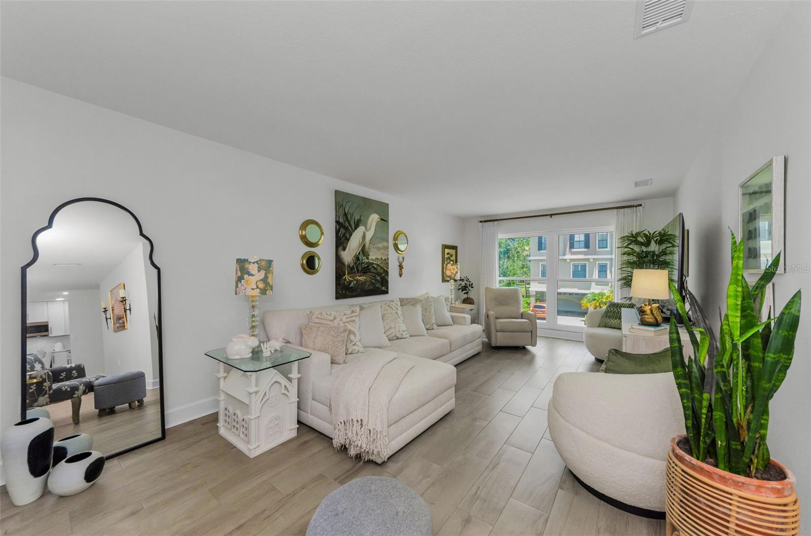 2700 BAYSHORE BOULEVARD 5210