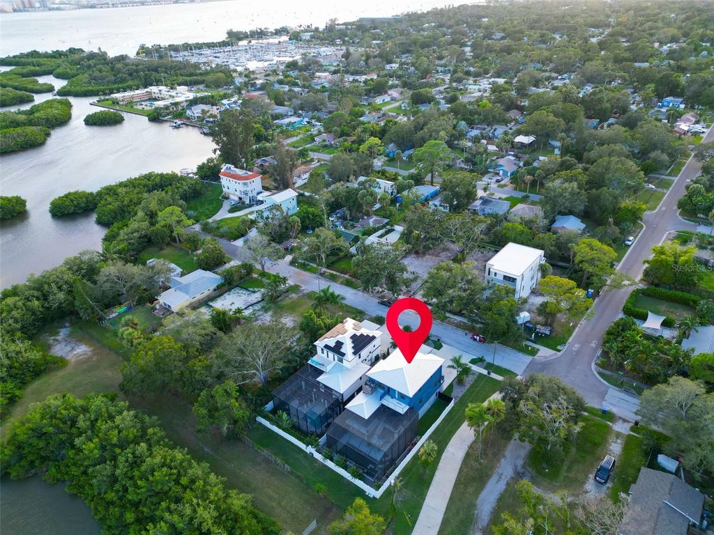 Photo of 2600 Quincy Street S, St Petersburg, FL 33711 (MLS # TB8436911)