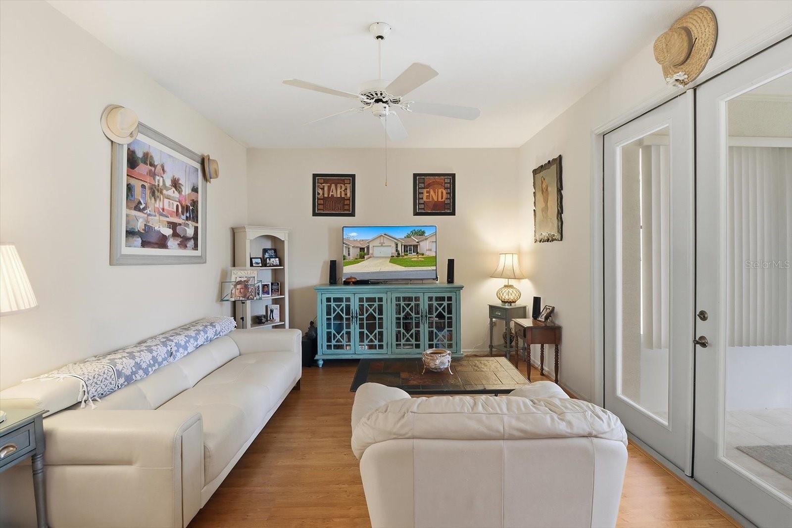 ROYAL OAKS FIRST ADD - Residential