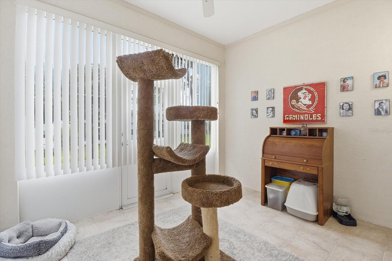 ROYAL OAKS FIRST ADD - Residential