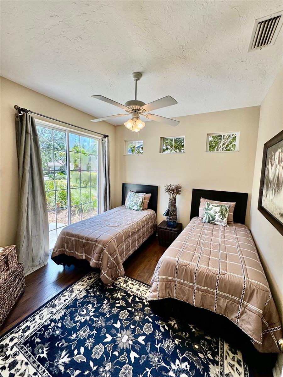 UNIVERSITY PARK - Residential