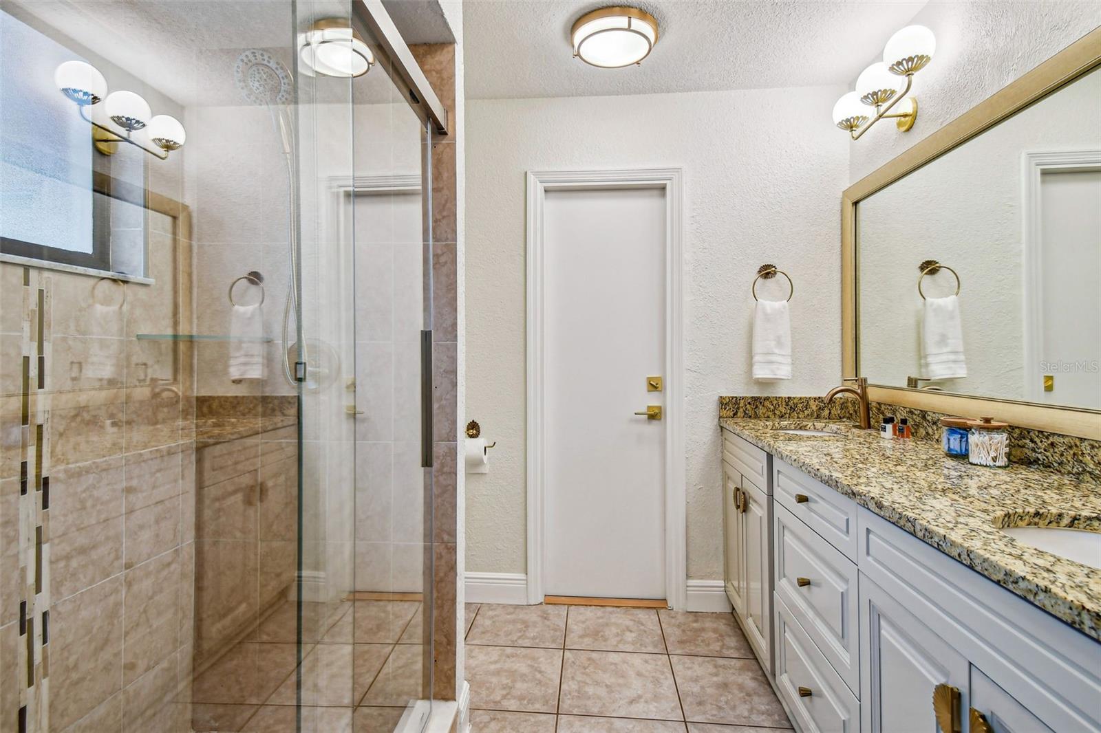 BAY PORT COLONY PH III UN 1 - Residential