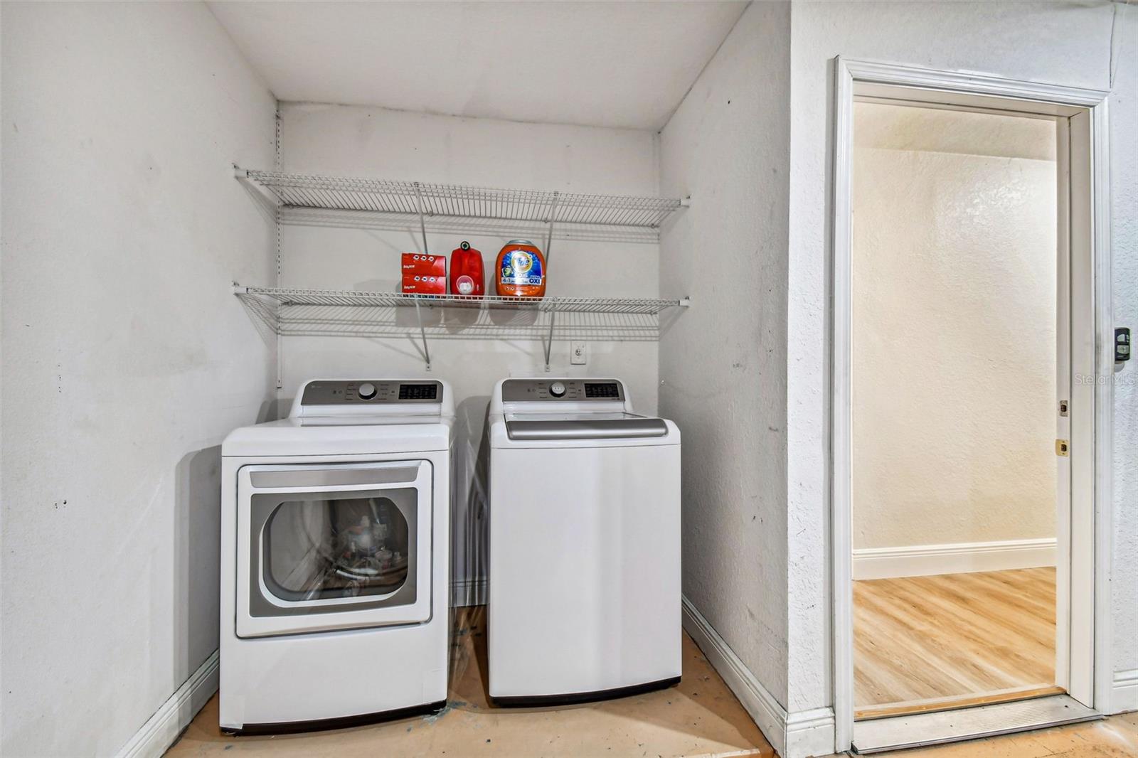 BAY PORT COLONY PH III UN 1 - Residential