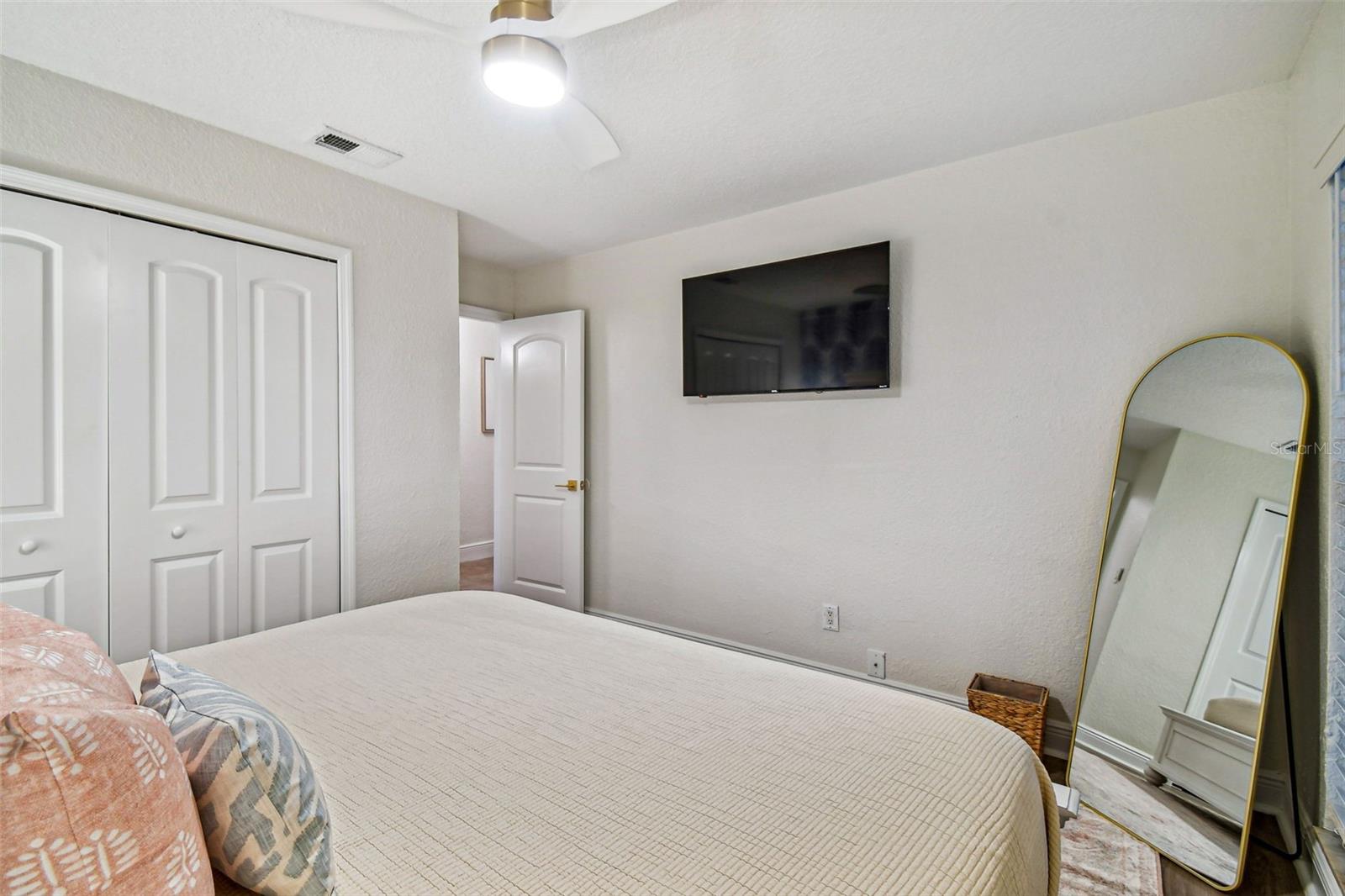 BAY PORT COLONY PH III UN 1 - Residential